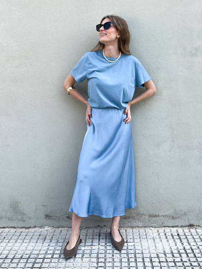 Falda midi satinada azul Marsella